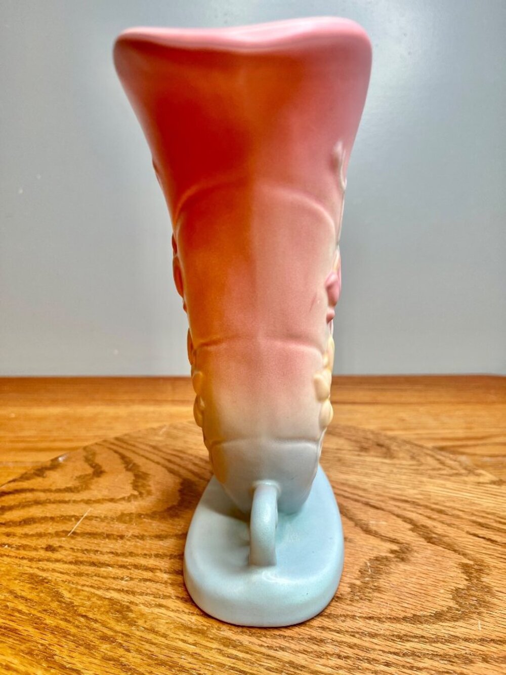 Hull Pink/Blue Floral Cornucopia Vase 8 1/2" USA-19 Matte Art Pottery - Picture 6 of 11